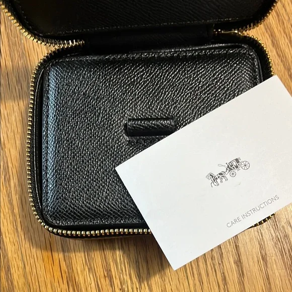 Coach Textured Black Leather travel jewelry case - Picture 3 of 5